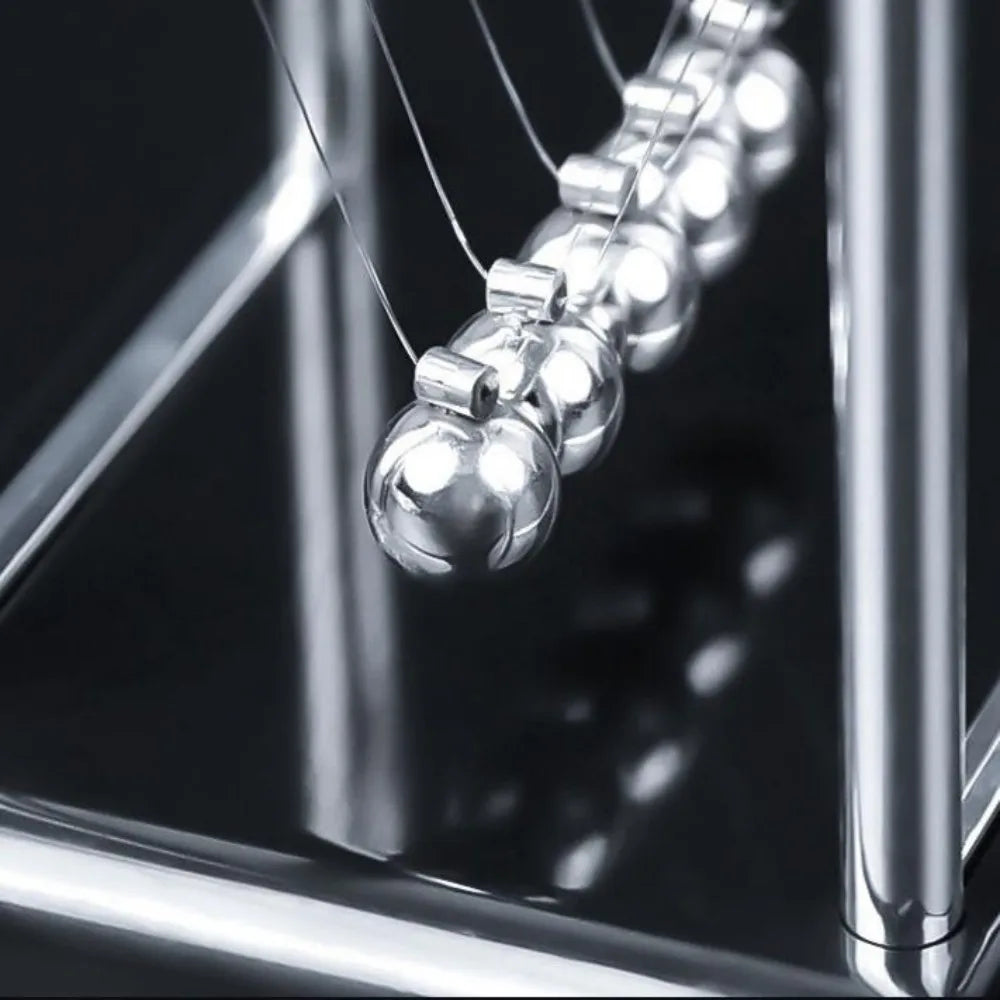 Pendulum Desktop Toys